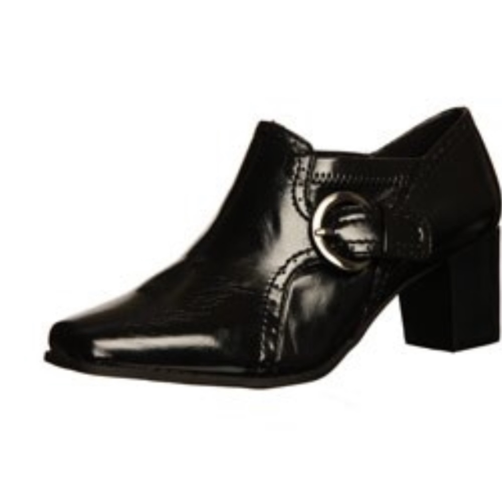Black shootie boot